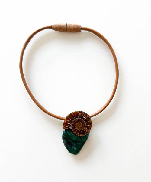 Collar corto, piel, Camel