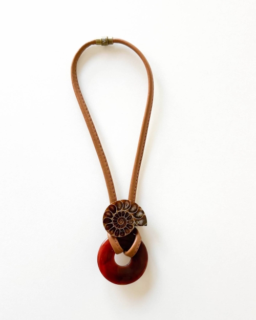 Collar corto, piel Camel