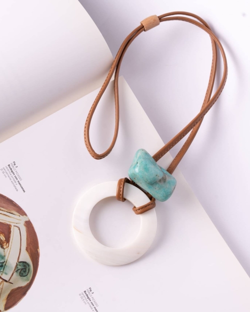 Collar largo piel Camel