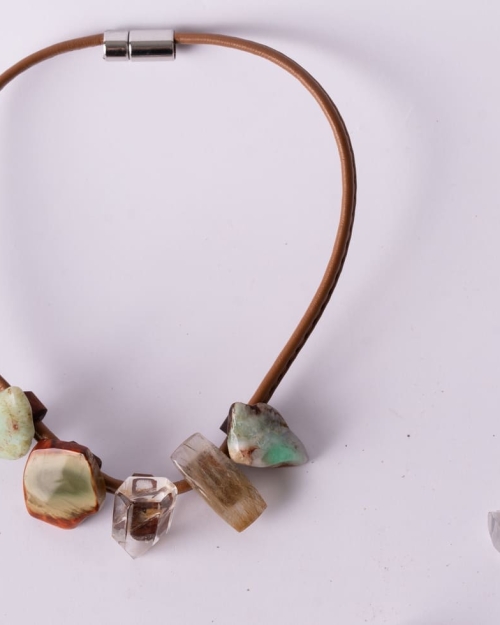 Collar corto piel Camel